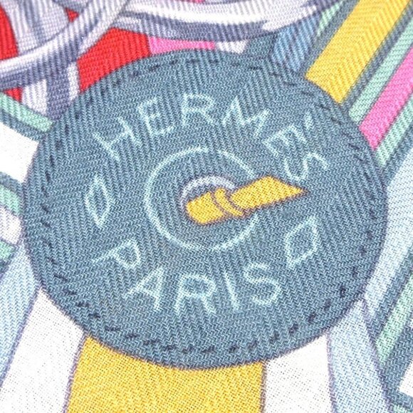 Auth HERMES Carre 140 - Pink Red Multi Cashmere Silk Scarf - Picture 2 of 5